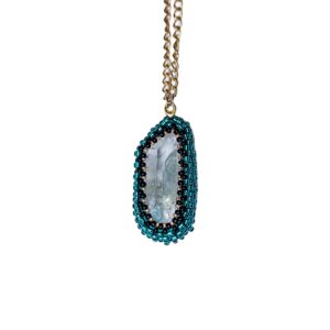 Náhrdelník s křišťálem č.27